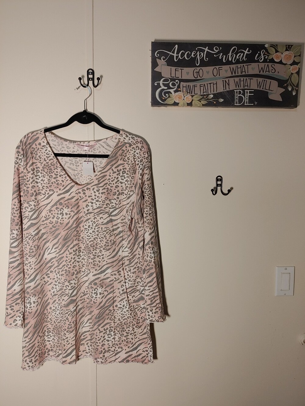 Victoria's Secret XL Long Sleeve Adorable Pink Zebra Cheetah Print Nightshirt